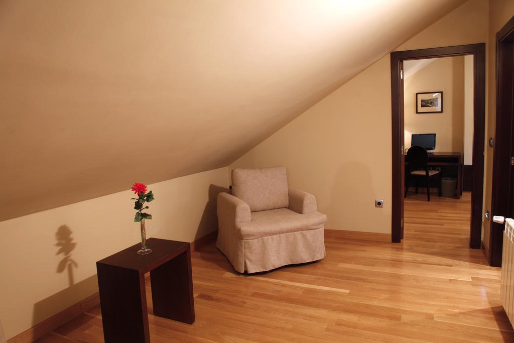 Hotel Baltico Luarca Oda fotoğraf